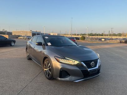 Used 2021 Nissan Maxima 3.5 SV w/ Floor Mat Group