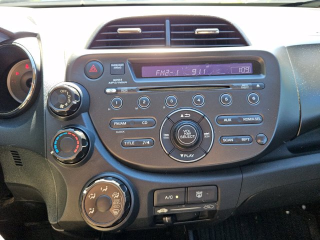 Used 2013 Honda Fit Sport image 17