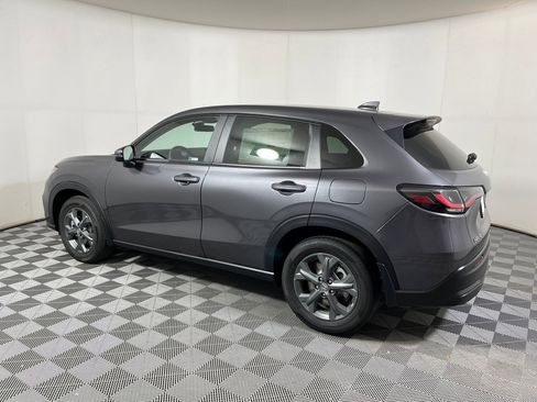 New 2026 Honda HR-V LX image 2