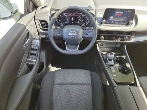 New 2026 Nissan Rogue SV FWD image 17