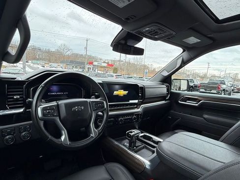 Used 2025 Chevrolet Silverado 1500 RST w/ Convenience Package II image 22