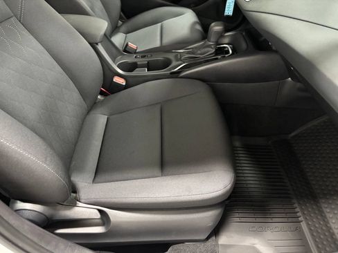 Used 2026 Toyota Corolla LE FWD image 58