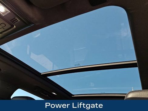 Used 2023 Chevrolet Tahoe Z71 AWD/4WD image 17