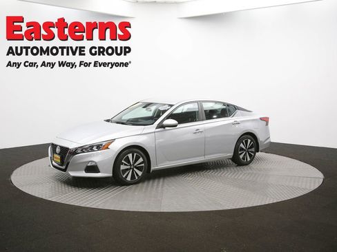 Used 2022 Nissan Altima 2.5 SV image 56