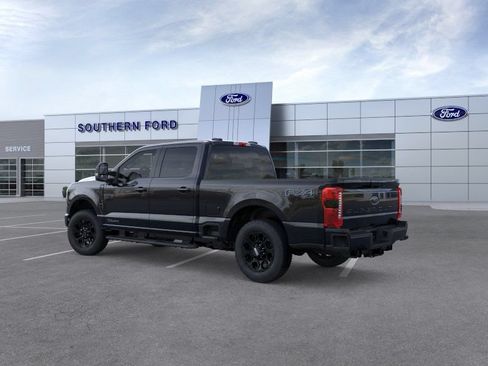 New 2026 Ford F250 Lariat w/ Black Appearance Package AWD/4WD image 4