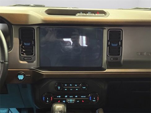 Used 2022 Ford Bronco Outer Banks image 34