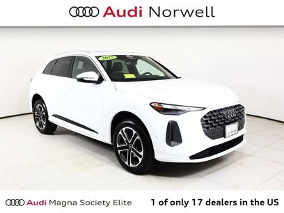 Used 2025 Audi Q5 Premium w/ Convenience Package