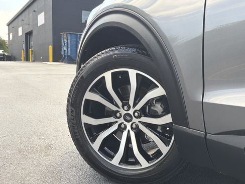 Used 2025 Ford Explorer ST-Line RWD image 16
