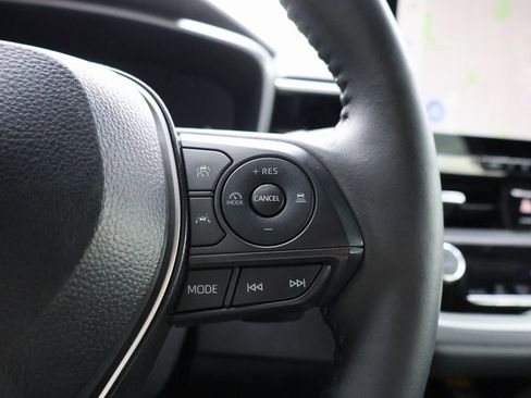 Used 2025 Toyota Corolla XSE image 29