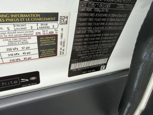 Used 2019 Land Rover Range Rover Long Wheelbase Autobiography image 19