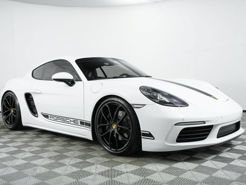 Used 2025 Porsche 718 Cayman RWD image 68