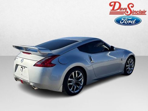 Used 2013 Nissan 370Z Coupe image 7