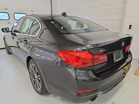 Used 2020 BMW 530i xDrive w/ Convenience Package image 8