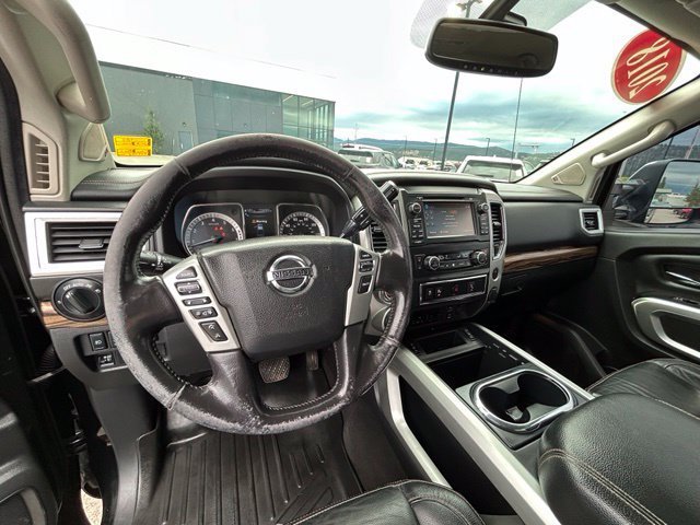 Used 2018 Nissan Titan SL w/ Chrome Package AWD/4WD image 22