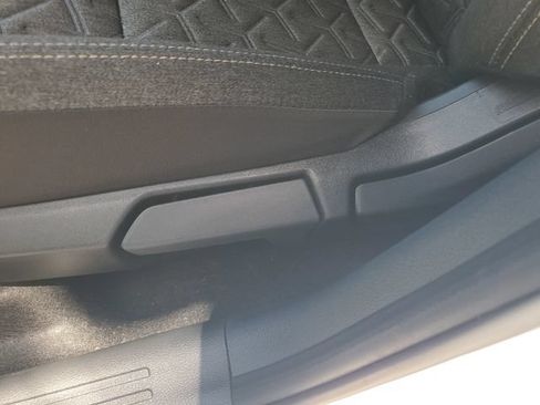 Used 2026 Nissan Kicks SV FWD image 23
