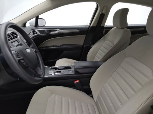 Used 2018 Ford Fusion S FWD image 17