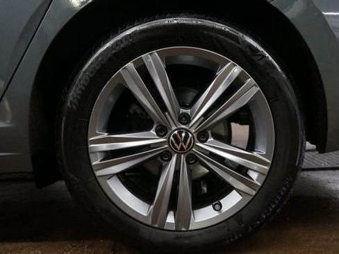 Certified 2023 Volkswagen Jetta SE image 77