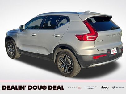 Used 2025 Volvo XC40 B5 Core