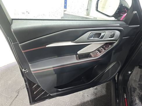 Used 2025 Ford Explorer ST AWD/4WD image 14