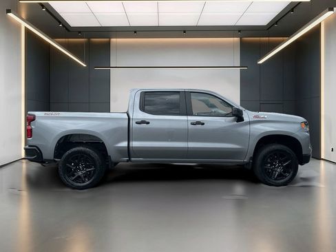 Used 2025 Chevrolet Silverado 1500 LT Trail Boss AWD/4WD image 7
