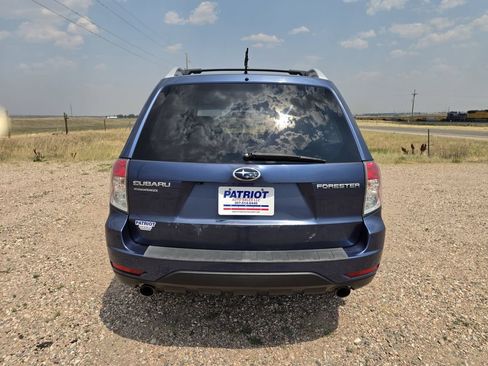 Used 2011 Subaru Forester 2.5X Touring AWD/4WD image 4