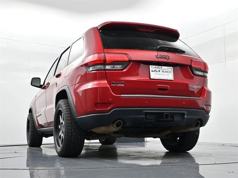 Used 2021 Jeep Grand Cherokee Trailhawk image 38
