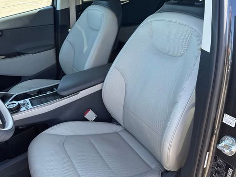 Used 2023 Kia EV6 Wind RWD image 19