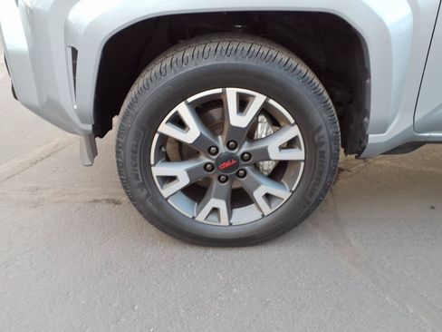 Certified 2025 Toyota 4Runner TRD Sport AWD/4WD image 9