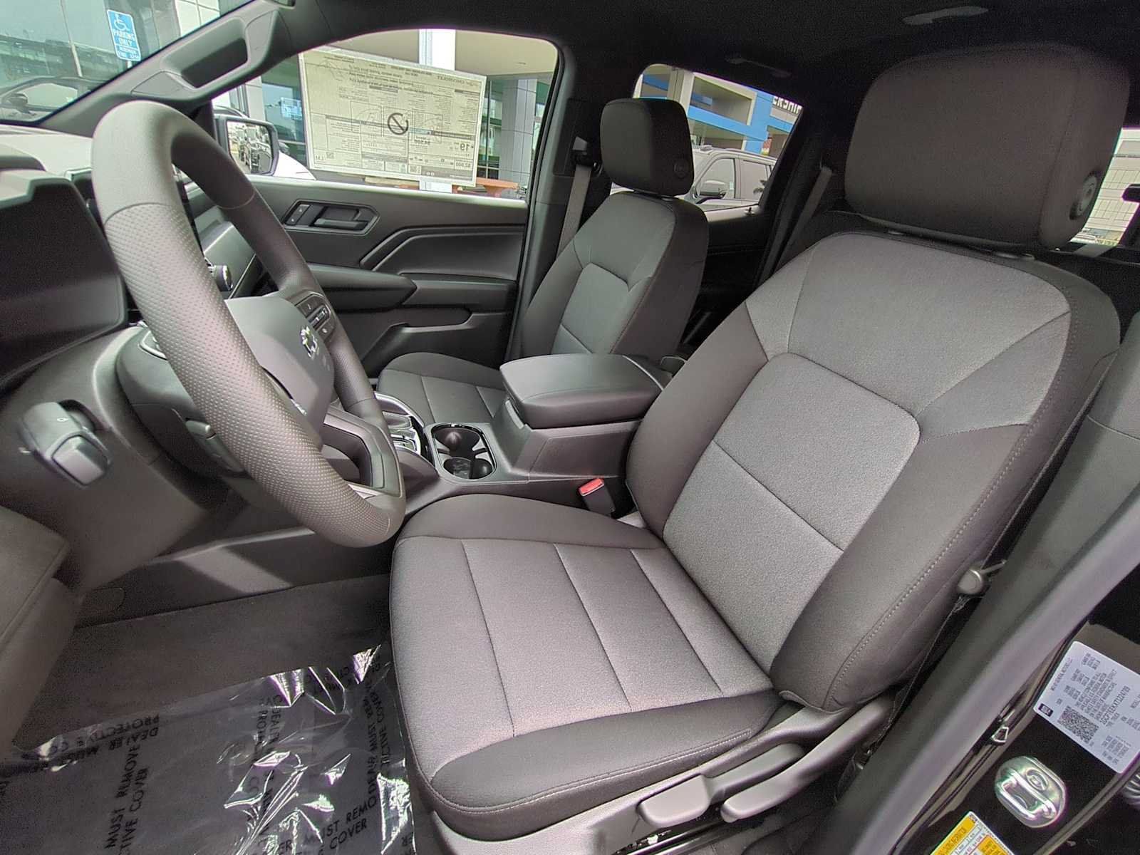 New 2026 Chevrolet Colorado Trail Boss w/ Midnight Edition AWD/4WD image 24