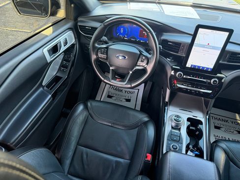 Used 2022 Ford Explorer ST w/ Equipment Group 401A AWD/4WD image 15