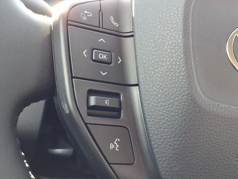 New 2026 Toyota Prius LE AWD/4WD image 19