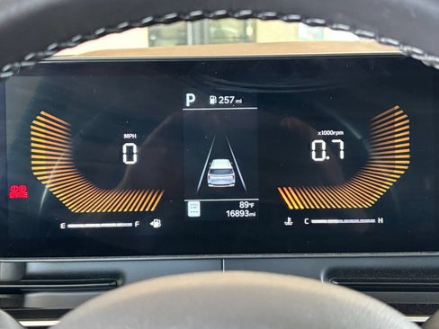 Used 2026 Kia Carnival FWD image 38