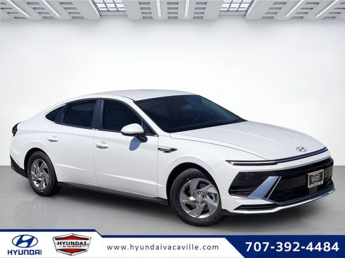 New 2026 Hyundai Sonata SE FWD image 1