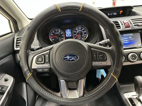 Used 2017 Subaru Crosstrek 2.0i Premium w/ Moonroof Package AWD/4WD image 17