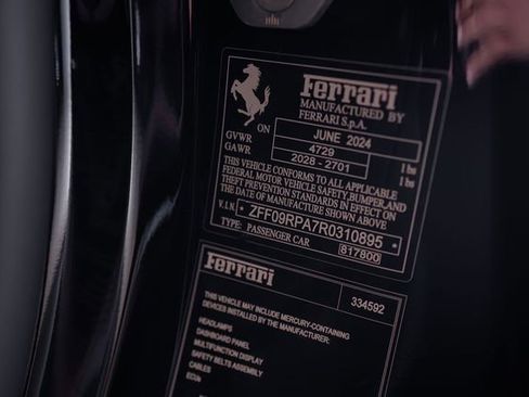 Certified 2024 Ferrari Roma Spider RWD image 59
