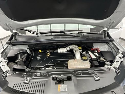 Used 2022 Buick Encore Preferred image 29