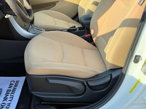 Used 2013 Hyundai Elantra GLS FWD image 14