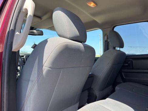 Used 2019 RAM 1500 Tradesman w/ Chrome Plus Package RWD image 16