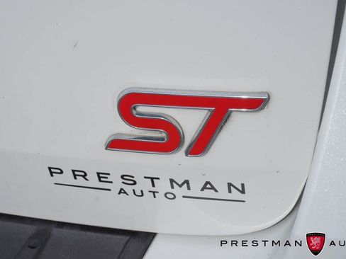 Used 2020 Ford Explorer ST w/ Premium Technology Package image 10