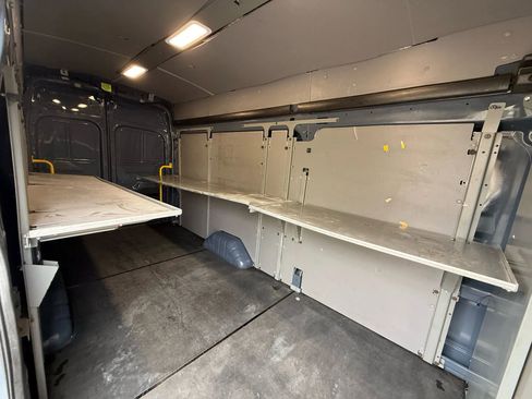 Used 2020 Ford Transit 250 148 High Roof Extended image 17