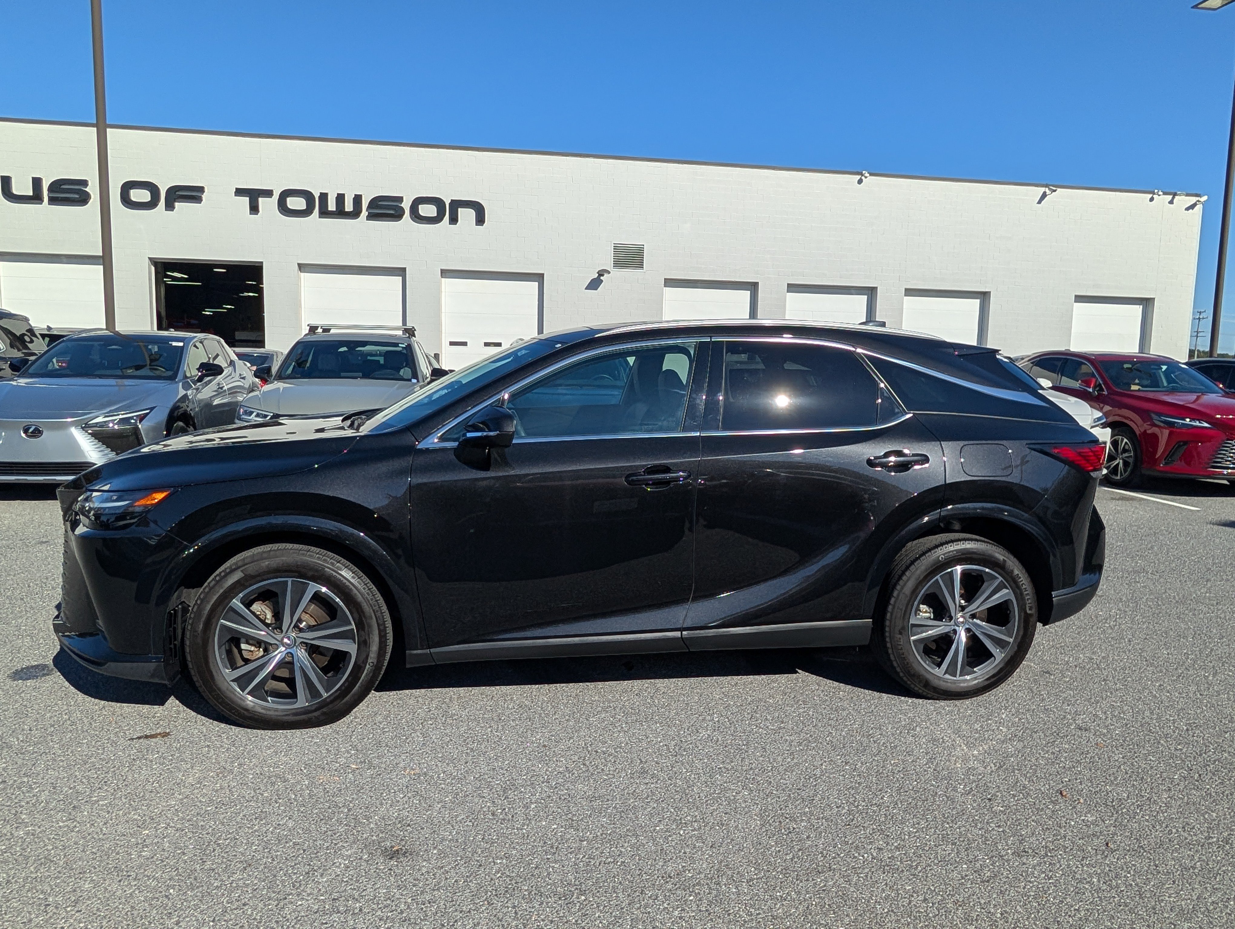 Used 2024 Lexus RX 350 Premium w/ Accessory Package (Z1) AWD/4WD image 6