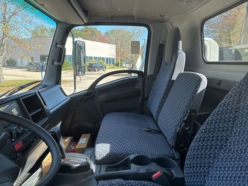 New 2024 Chevrolet Low Cab Forward image 6