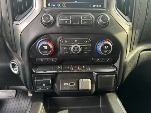 Used 2021 Chevrolet Silverado 1500 LT Trail Boss w/ LPO, Dark Essentials Package image 24