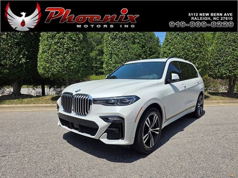 Used 2020 BMW X7 xDrive40i w/ M Sport Package AWD/4WD image 1