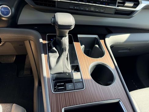 Certified 2023 Toyota Sienna LE image 6