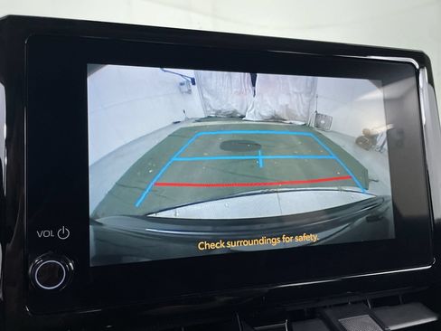 Used 2023 Toyota Corolla LE FWD image 15