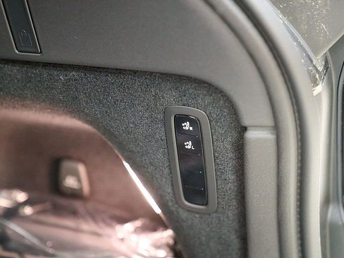 New 2026 Volvo EX90 Plus AWD/4WD image 35