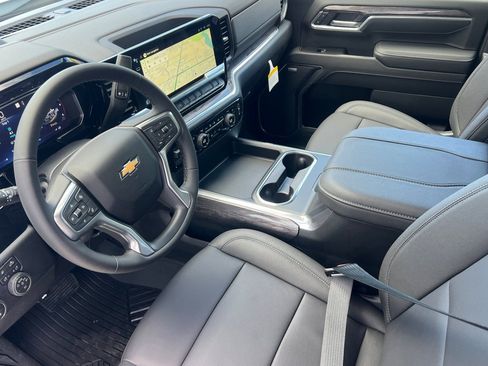 New 2026 Chevrolet Silverado 3500 LTZ w/ LTZ Premium Package AWD/4WD image 7