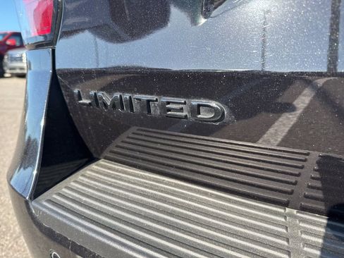 Used 2020 Ford Expedition Limited w/ Equipment Group 303A image 12