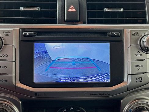 Used 2017 Toyota 4Runner SR5 Premium image 13